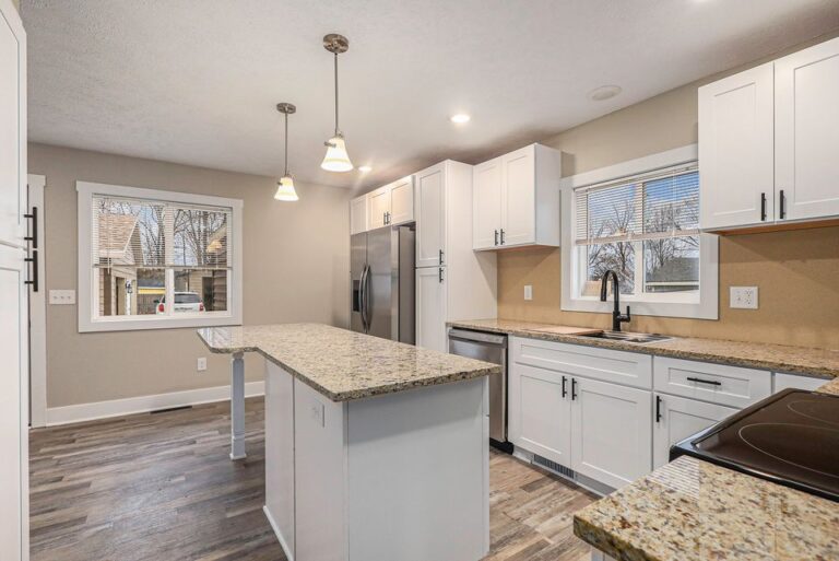 3 Bedroom | Fremont Flats_03