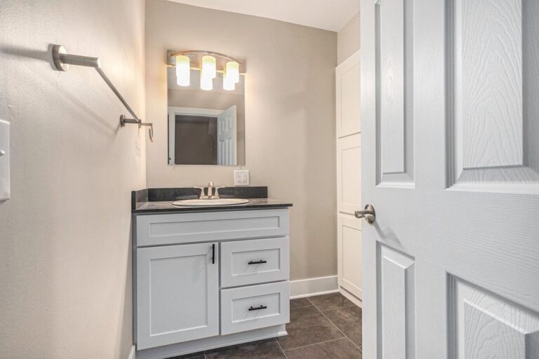 3 Bedroom | Fremont Flats_04